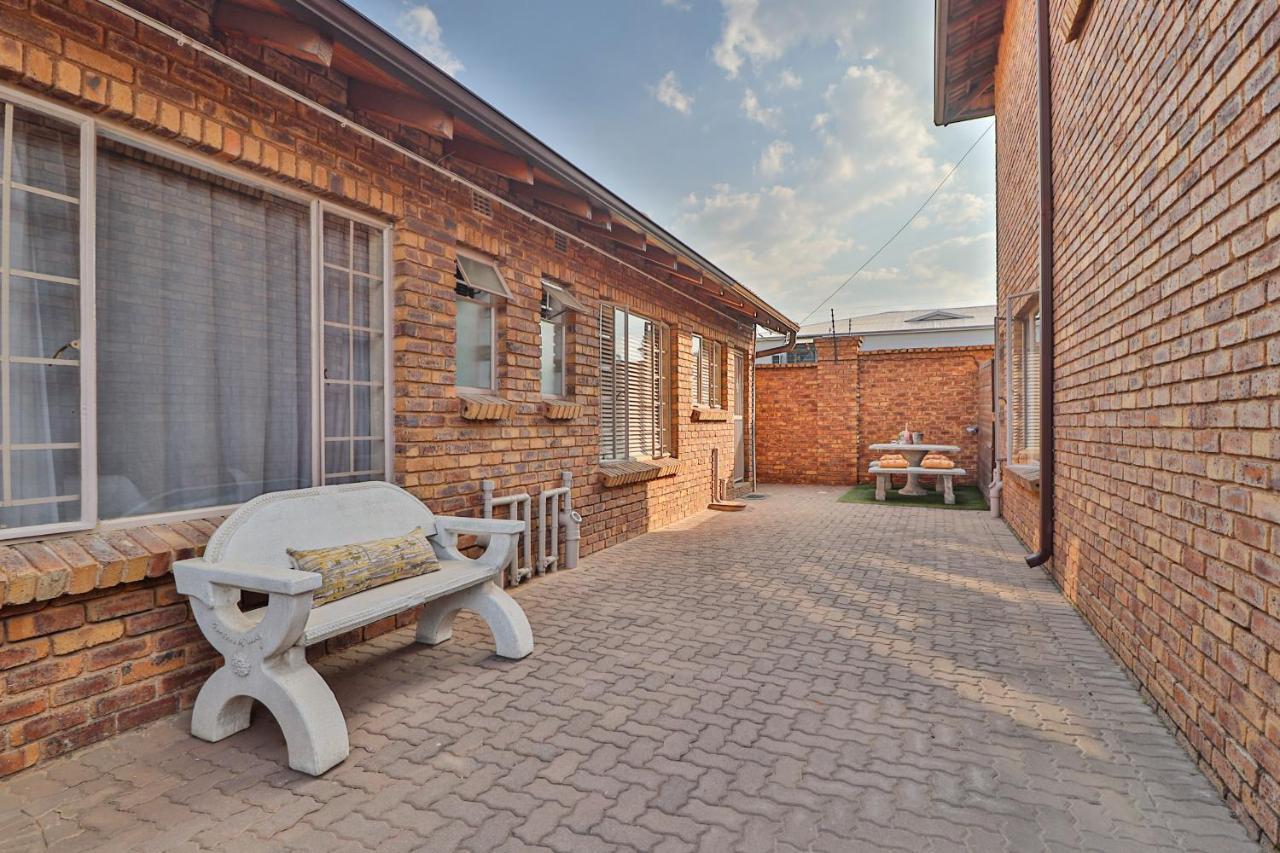 Rudman Townhouses Self-Catering Accommodation Boksburg Exterior photo